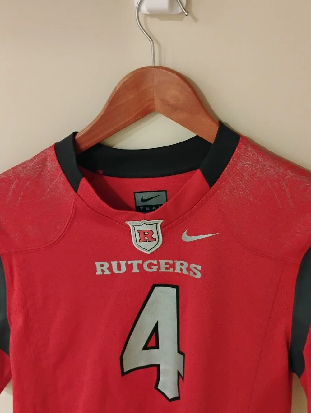 Nike Boys Rutgers Jersey Top Sz M